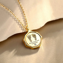 Load image into Gallery viewer, Custom Light Luxury Footprint Necklace
