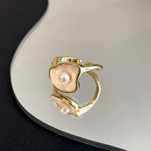 Load image into Gallery viewer, Poached Egg Pearl Ring
