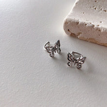 Load image into Gallery viewer, Vintage Metal Hollow Butterfly Ear Clips
