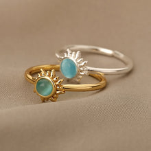 Load image into Gallery viewer, Vintage Opal Rings
